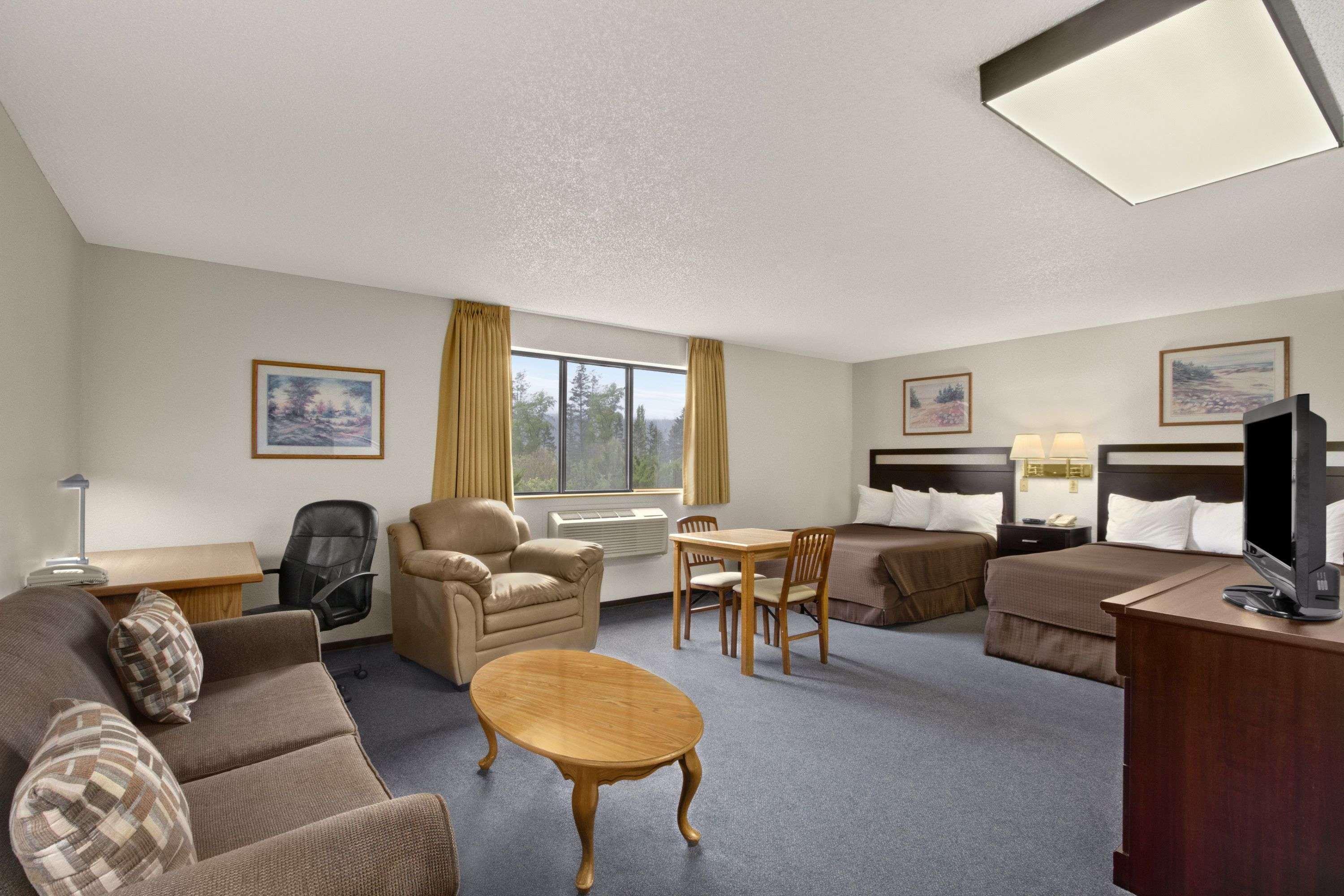 Hotel Super 8 By Wyndham Williams Bc