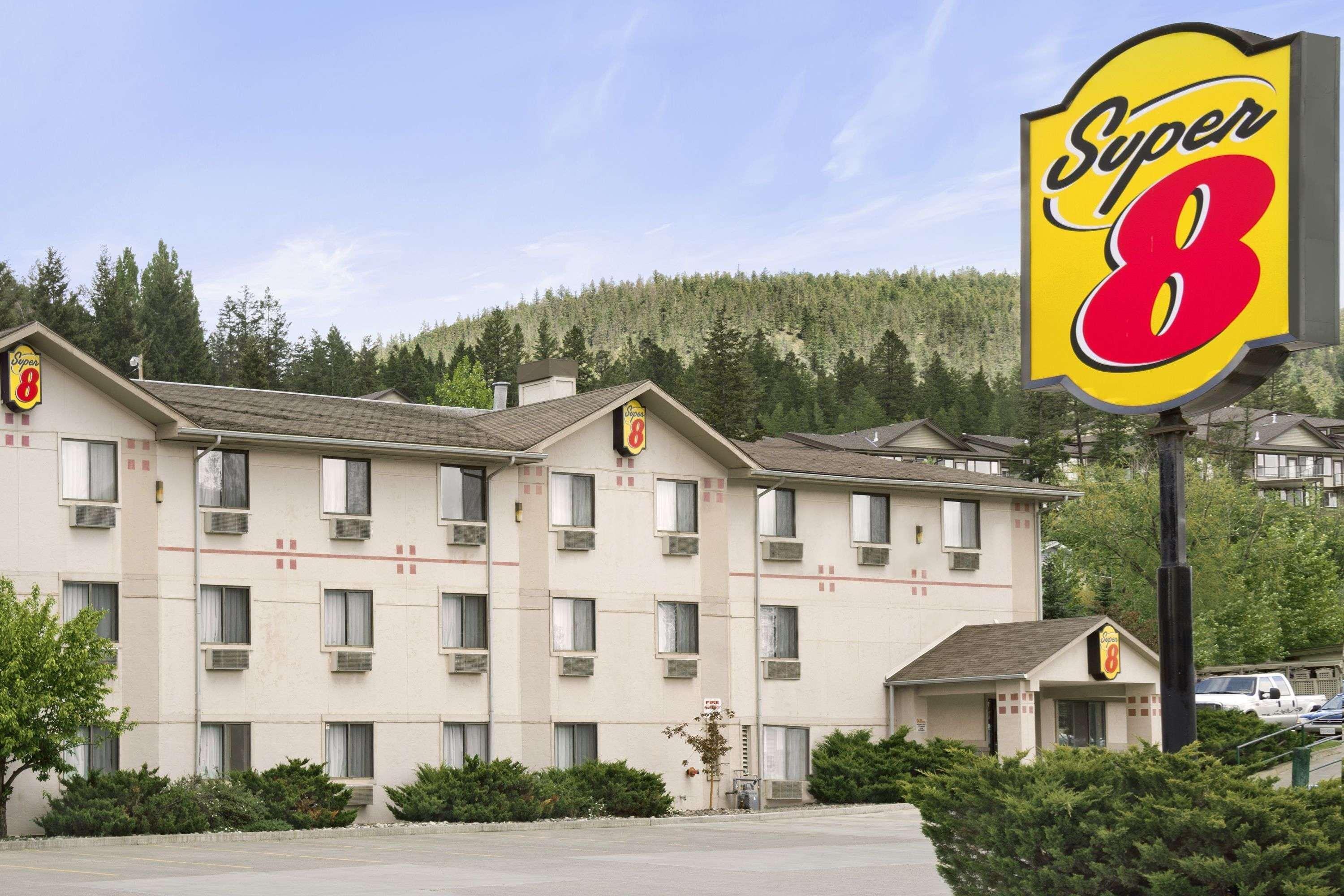 Super 8 By Wyndham Williams Bc 3*