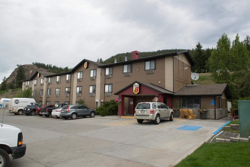 Hotel Super 8 By Wyndham Williams Bc