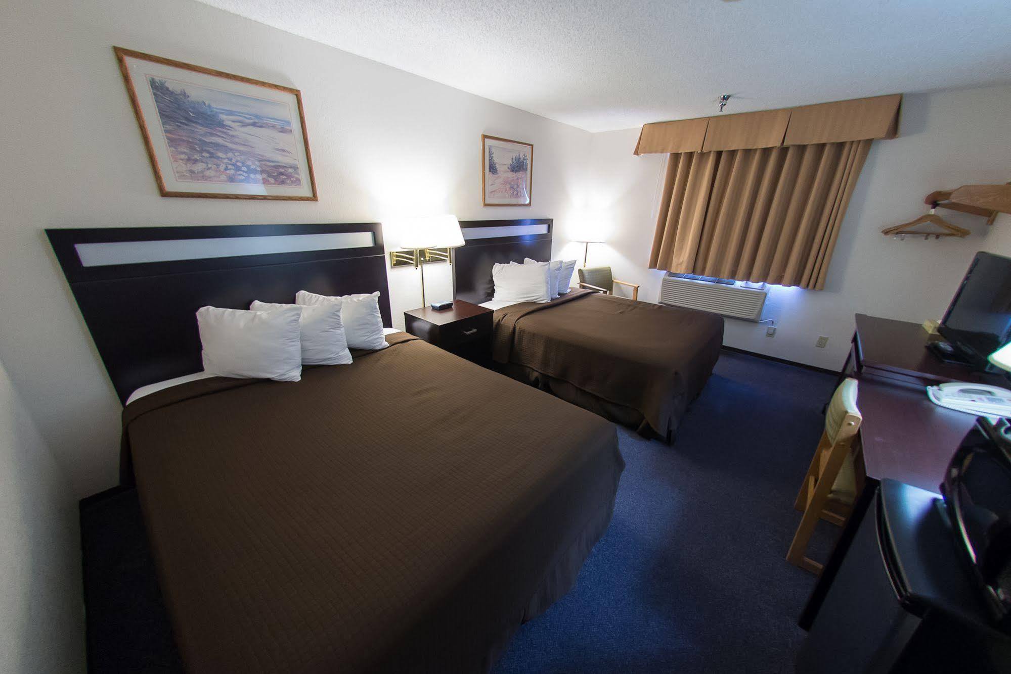 Super 8 By Wyndham Williams Bc Hotel 3*